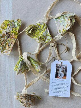 Beautiful Krista Larson Ginko Necklace New